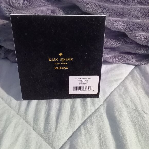 Kate Spade Jewelry/Trinket Box - Picture 5 of 5